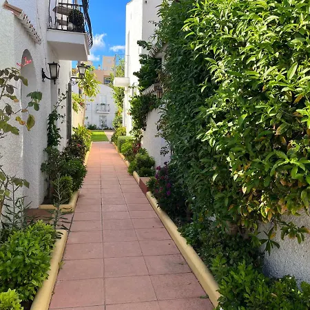 Apartment Acogedor Loft En Recinto Privado - Terapia Salada Estepona